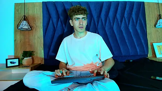 Tyler_Mcrey webcam