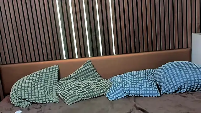 IninityKittyx webcam