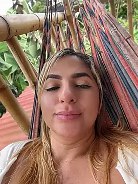 sammyqueenx21 webcam