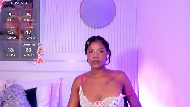 Afro_Luna webcam