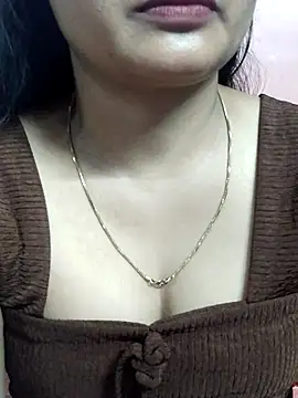 Wild-janvi webcam
