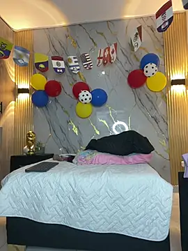 Tinakitten webcam