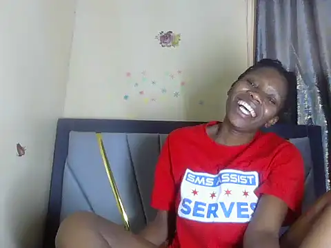 smallnaughtygirl webcam