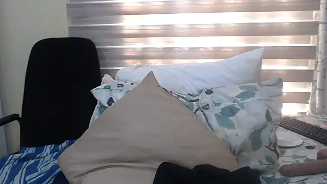 Foxybrownxx1 webcam