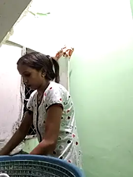 Sexy-Kajal2 webcam