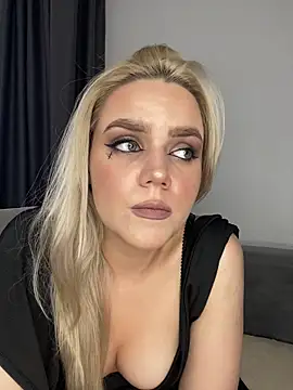 April_Purr webcam