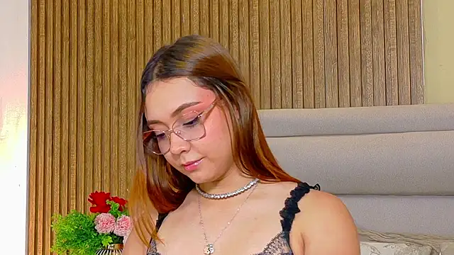 LondraBlush webcam
