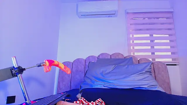 Malaia_thompson_ webcam