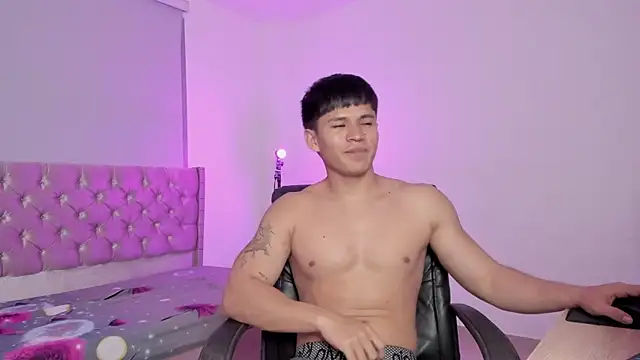ryo_kush_ webcam