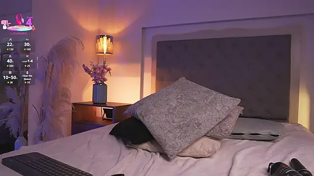 caro_sanchezz webcam