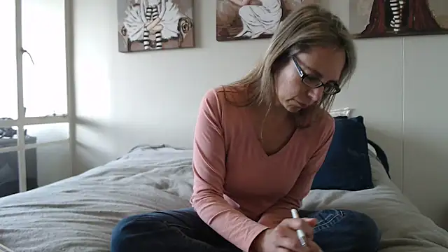 blondiesin50 webcam