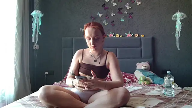 LuxePlayGirl webcam