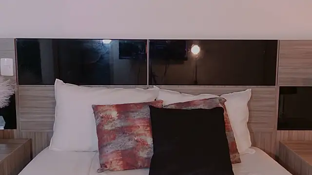 NinaGarcia webcam