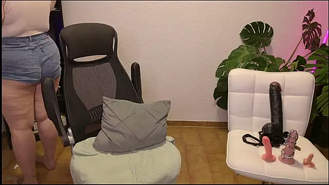 MargotGrey webcam