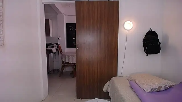 yselahot webcam