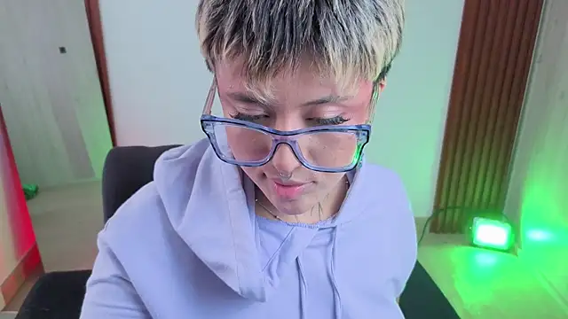 Rebeka-baker webcam