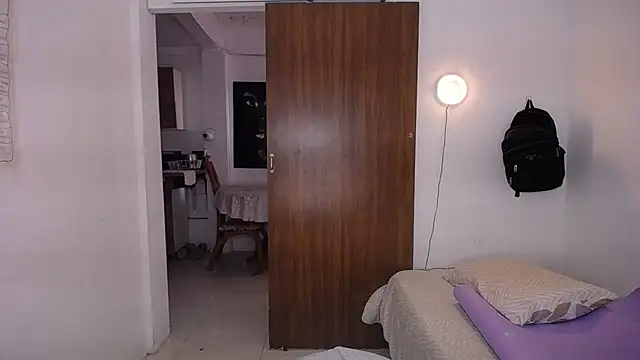 yselahot webcam