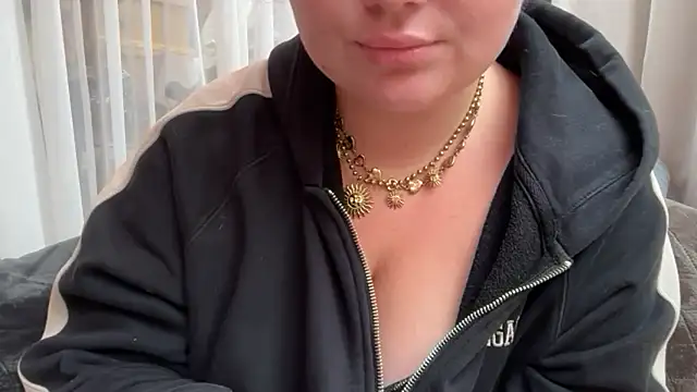 SummerHoney webcam