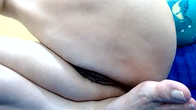 thebesthairypussy2 webcam