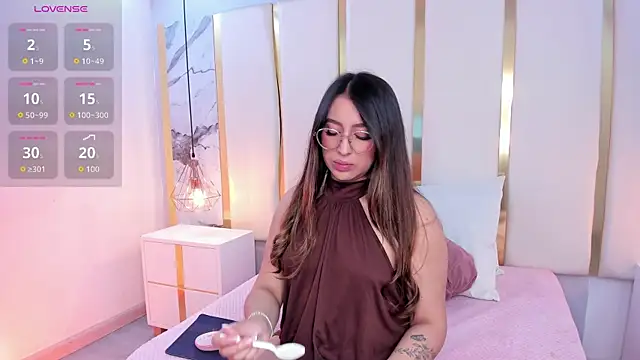 KamilaVegga webcam