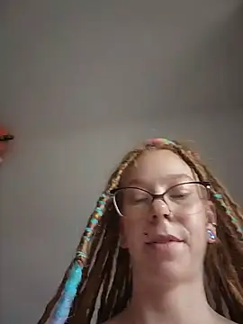 LucidLucy webcam
