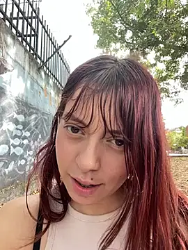 RojitasTeaseX_ webcam