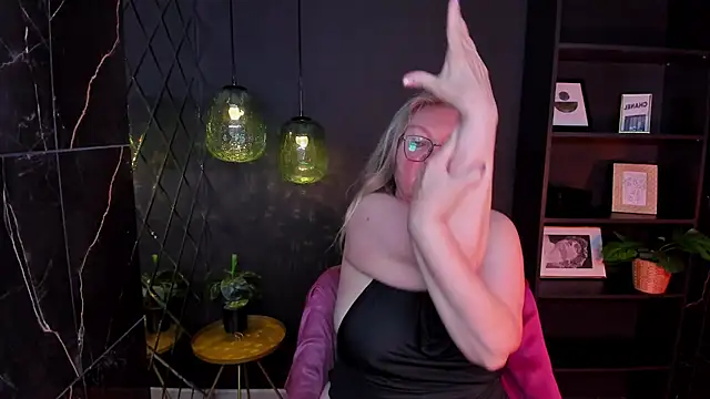 NataliMellow webcam