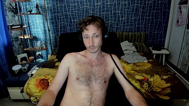 CuteBoy228 webcam