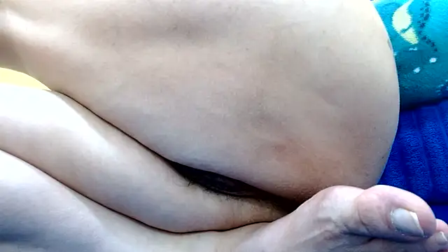 thebesthairypussy2 webcam