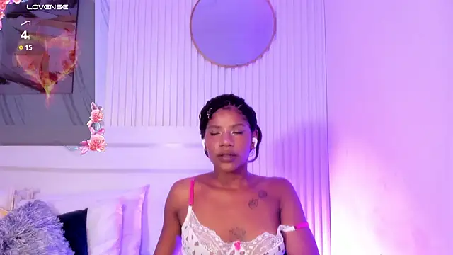 Afro_Luna webcam