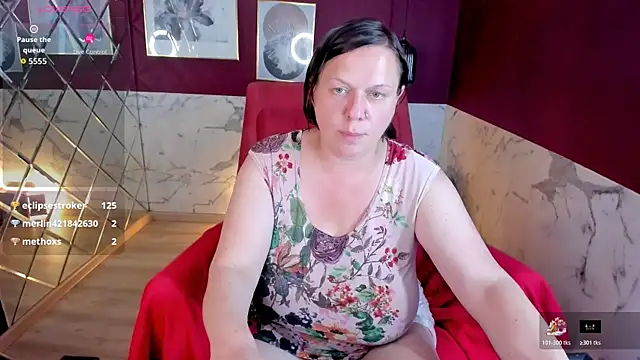 KellyPerfection webcam