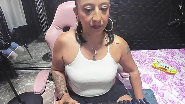 mature_sexi40 webcam