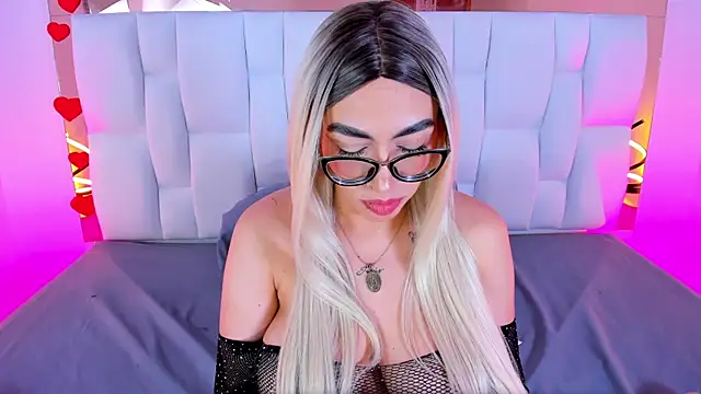 CamilleJuicy_