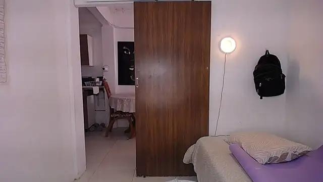 yselahot webcam