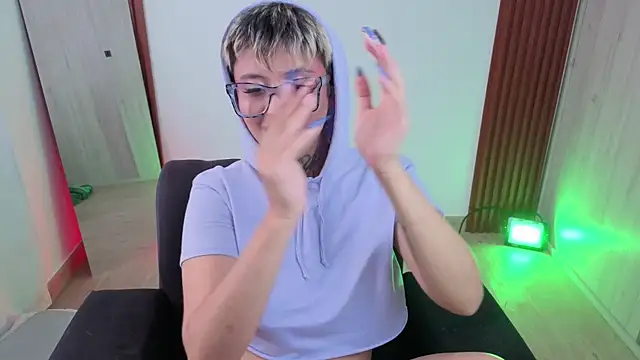 Rebeka-baker webcam