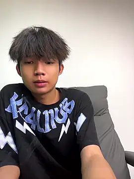 -OvO-'s live cam