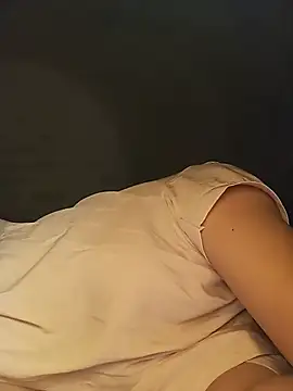 Heli_pusy live cam on StripChat