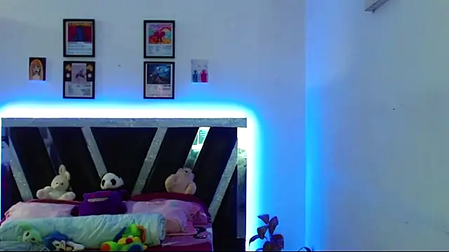 sebasxxl12 - Sebasxxl12's free webcam - UK Sex Cams