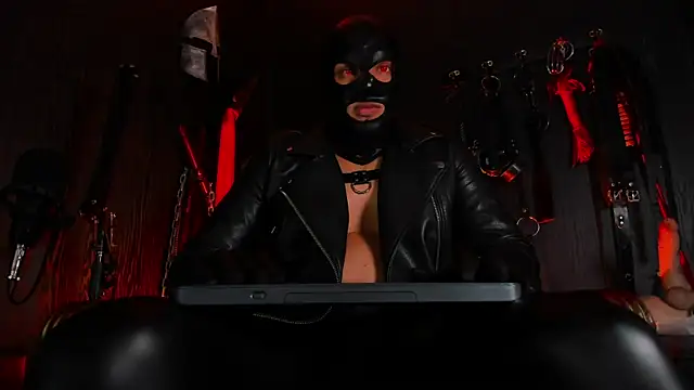 master_connor_bdsm - Master_Connor_BDSM's free webcam - UK Sex Cams