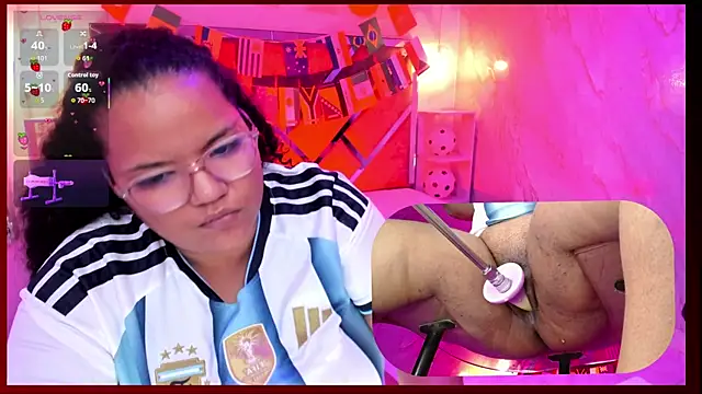 MhiaRey webcam
