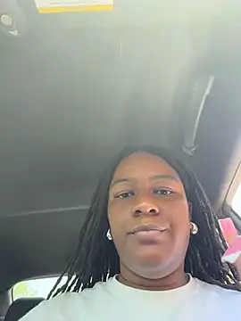 GirthGoddessCoco webcam