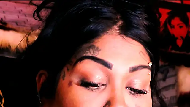 indian_dreamgirl webcam
