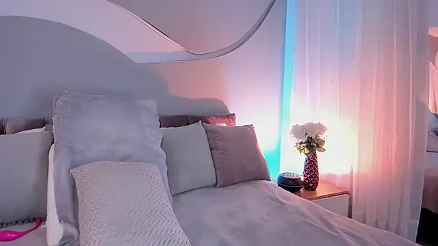 Nicolle_W