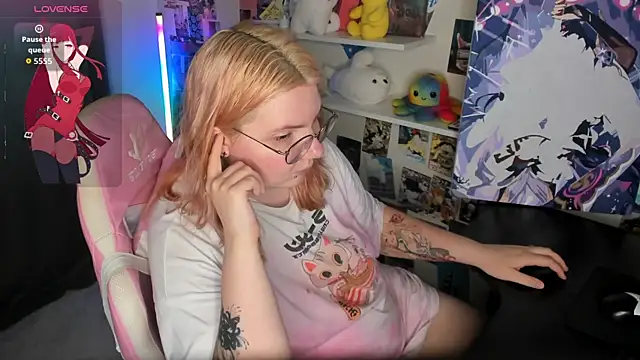 Alice_Kitagawa webcam
