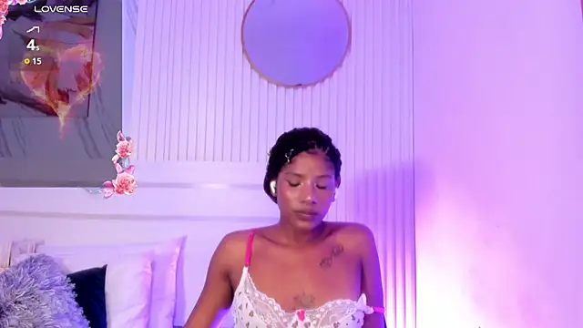 Afro_Luna webcam