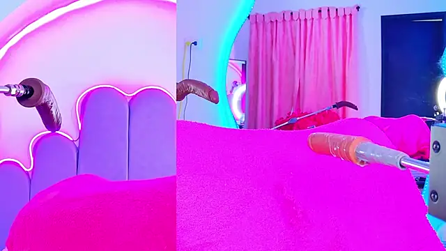 NathaxaLeans webcam