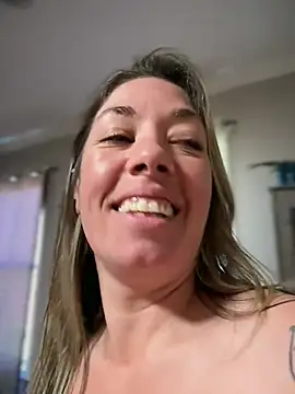 MiraKisss webcam
