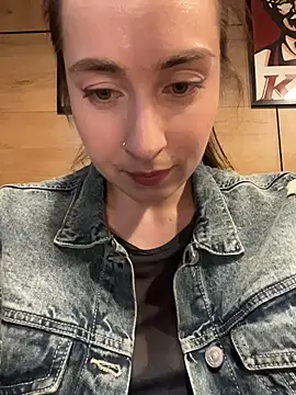 Holly_Play webcam