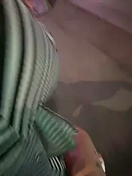 __BabyShowPublic__ webcam