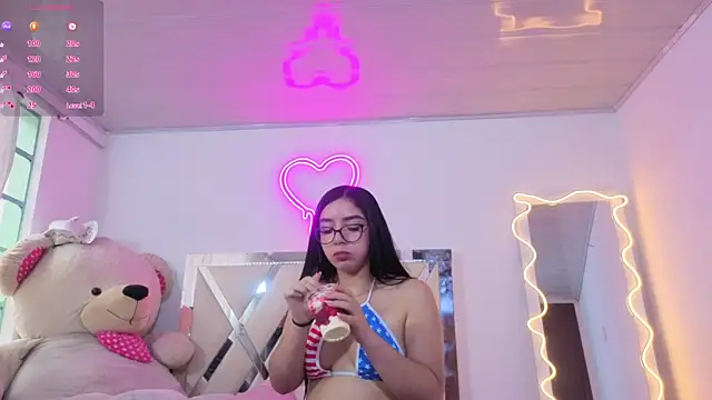 MILAH_TAY webcam